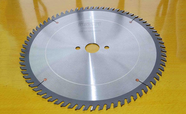 Saw blade