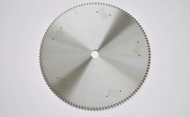 Saw blade